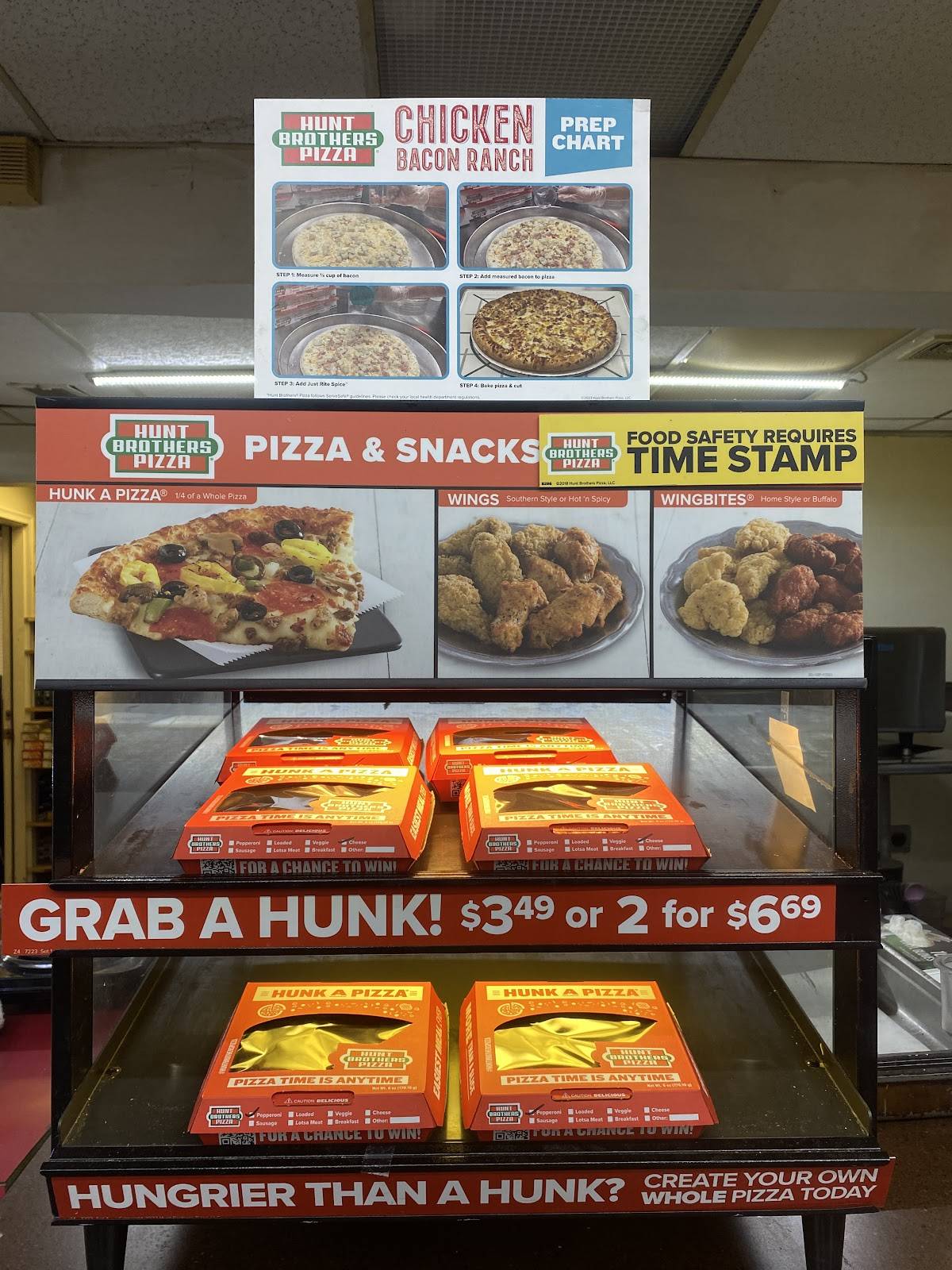 Hunt Brothers Pizza меню