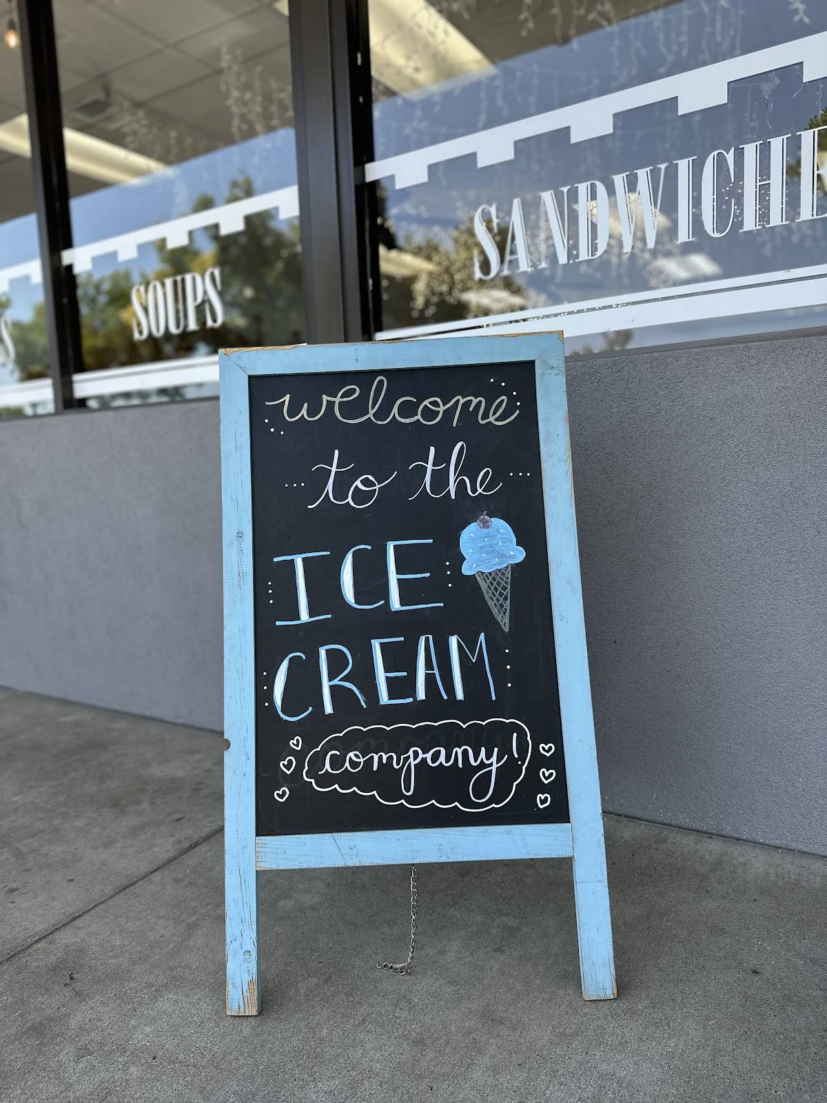 Ice Cream Co and Grill меню