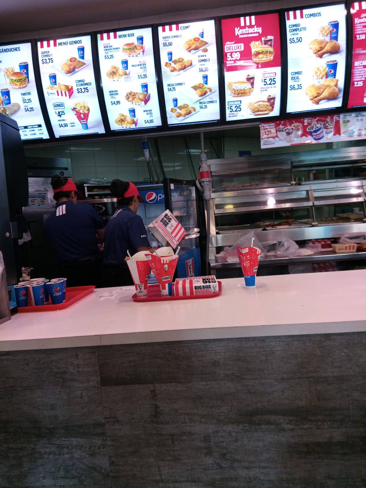 KFC - Terminal Terrestre Riobamba меню