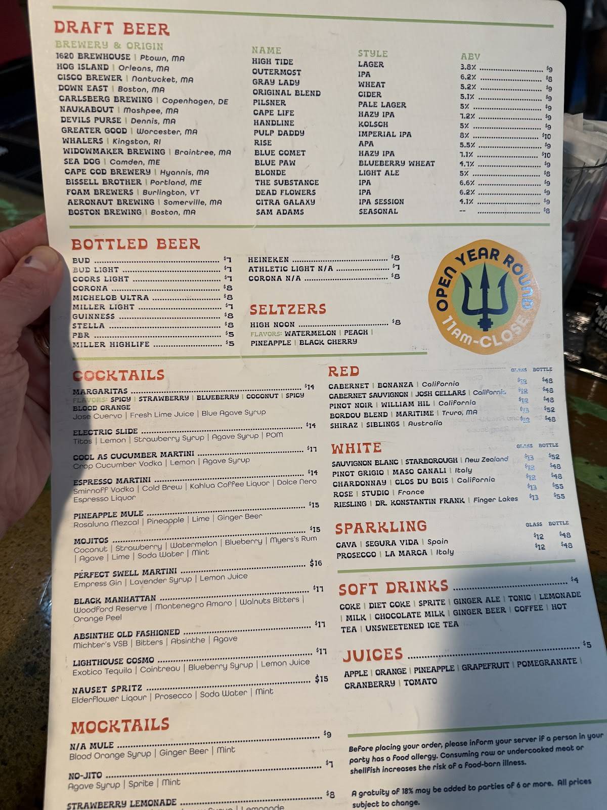 Local Break Restaurant and Bar меню