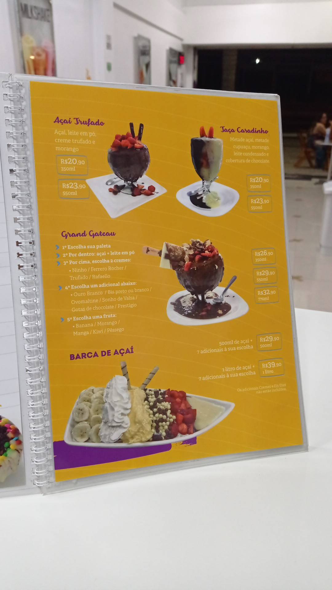 Açaí Retrô меню