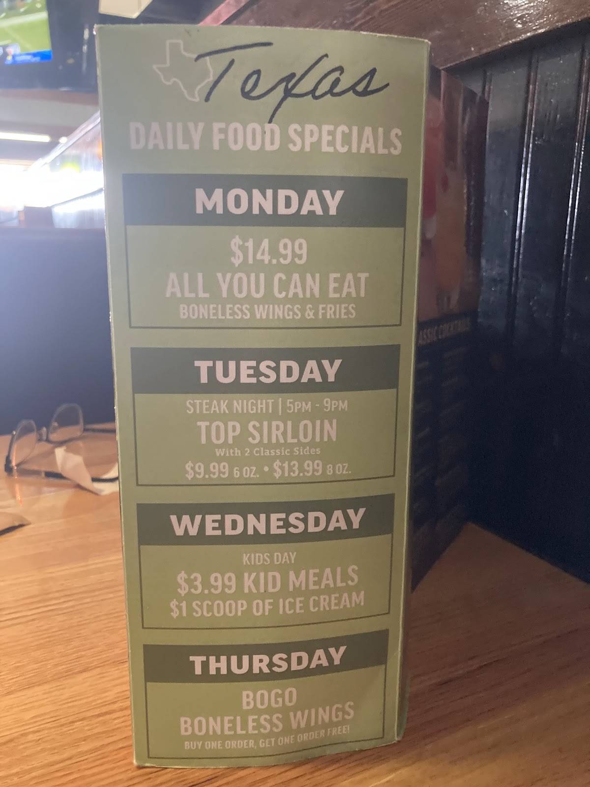 Applebee's Grill + Bar меню