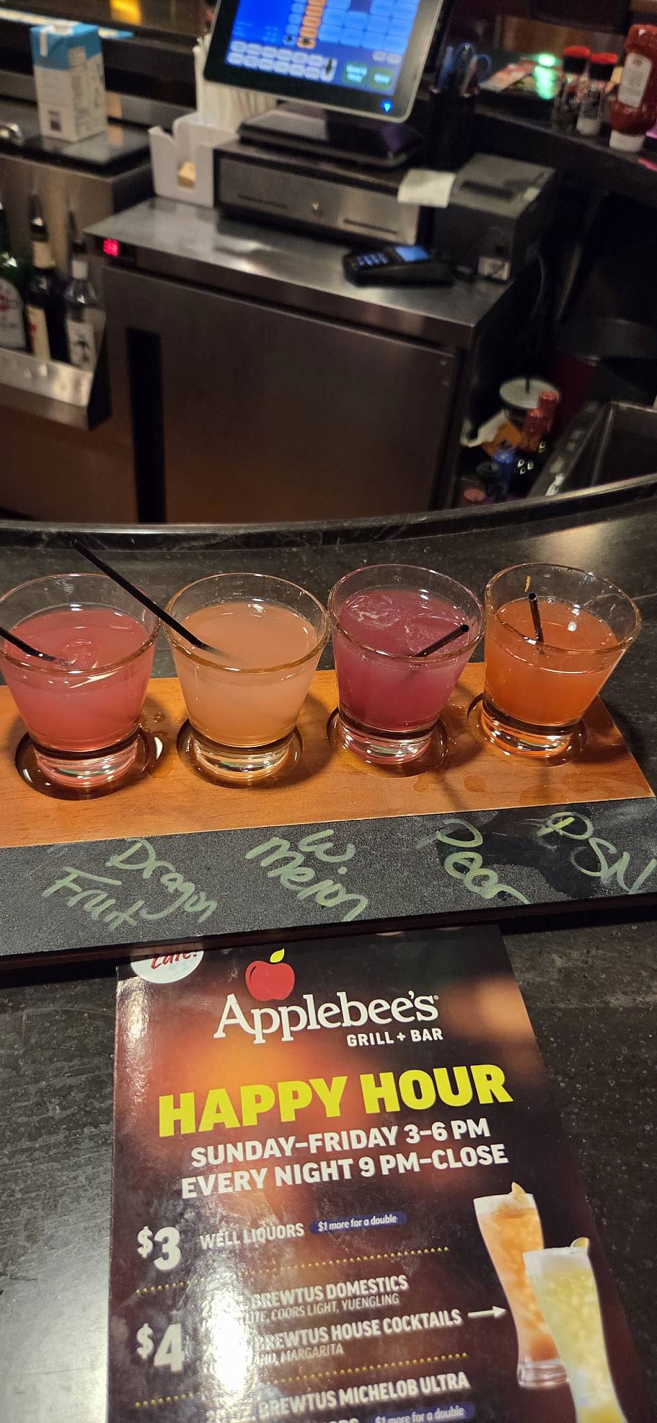 Applebee's Grill + Bar меню