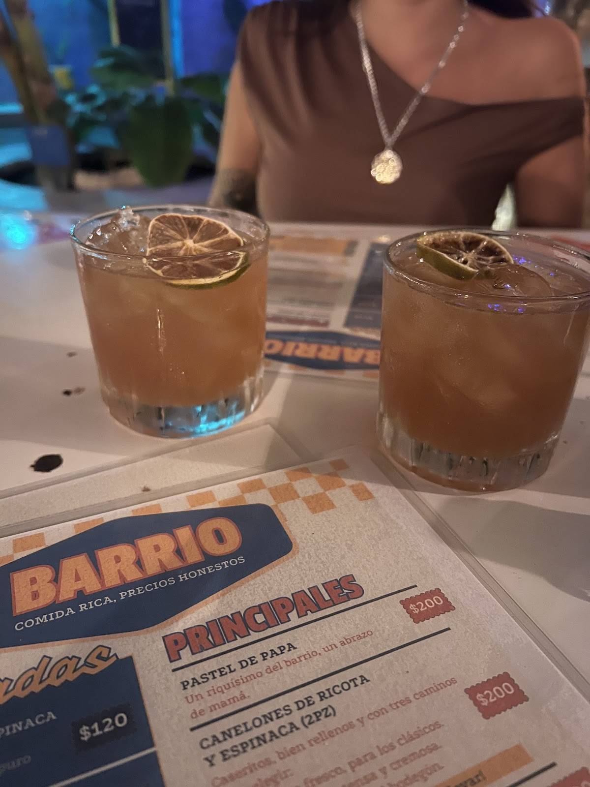 BARRIO меню