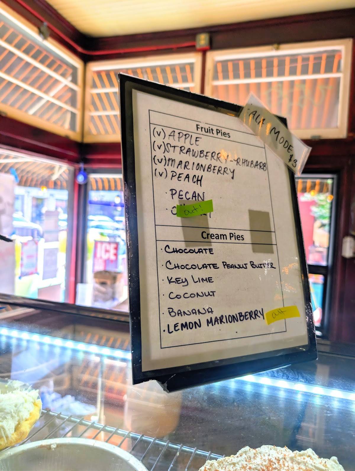Bipartisan Cafe меню
