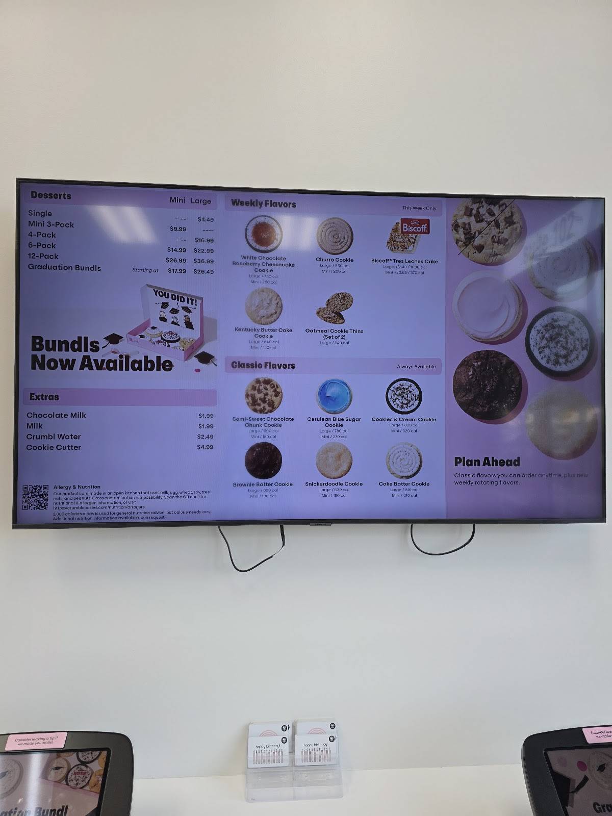 Crumbl Cookies меню