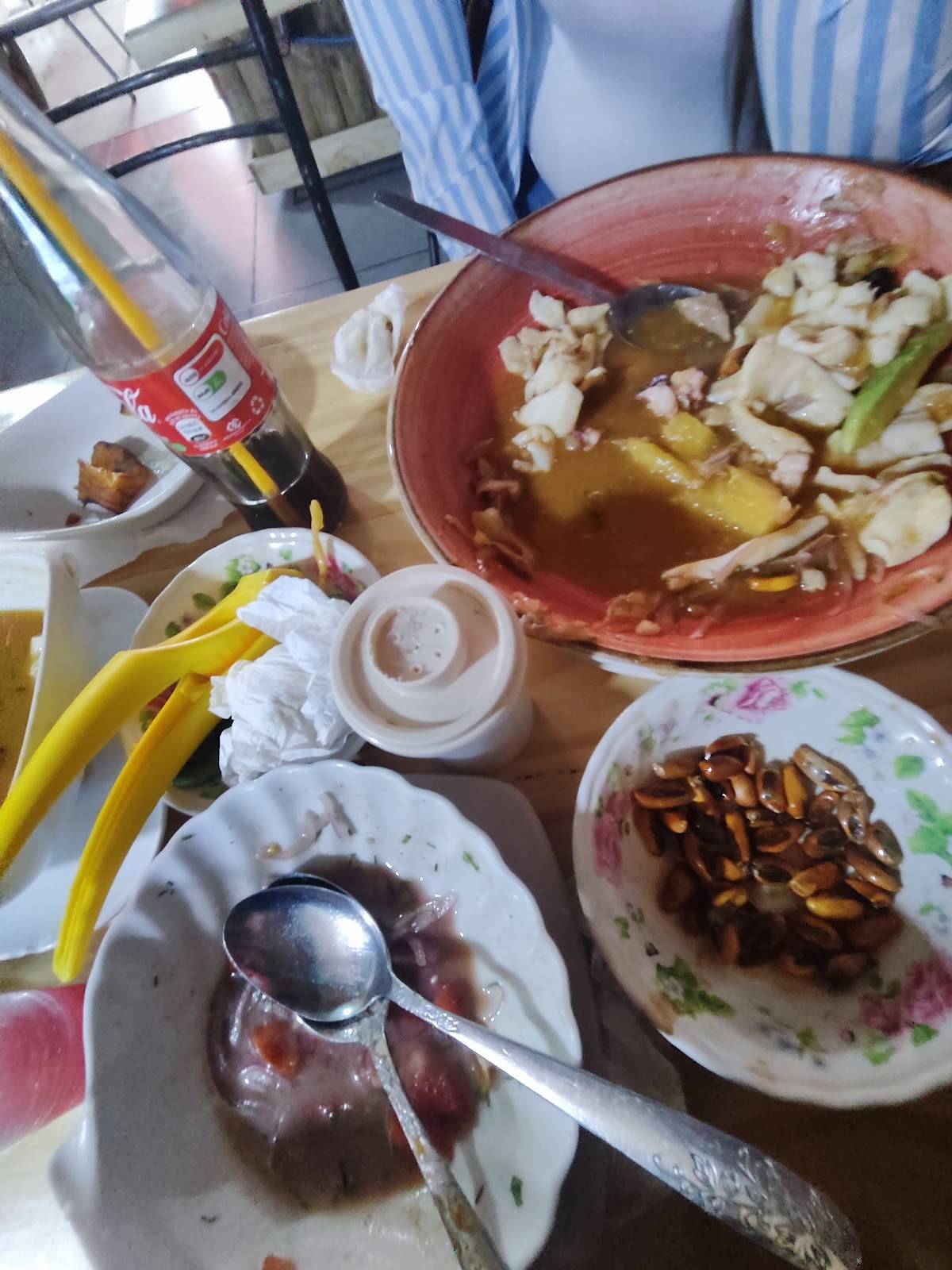 EL ZAM MARISCOS меню