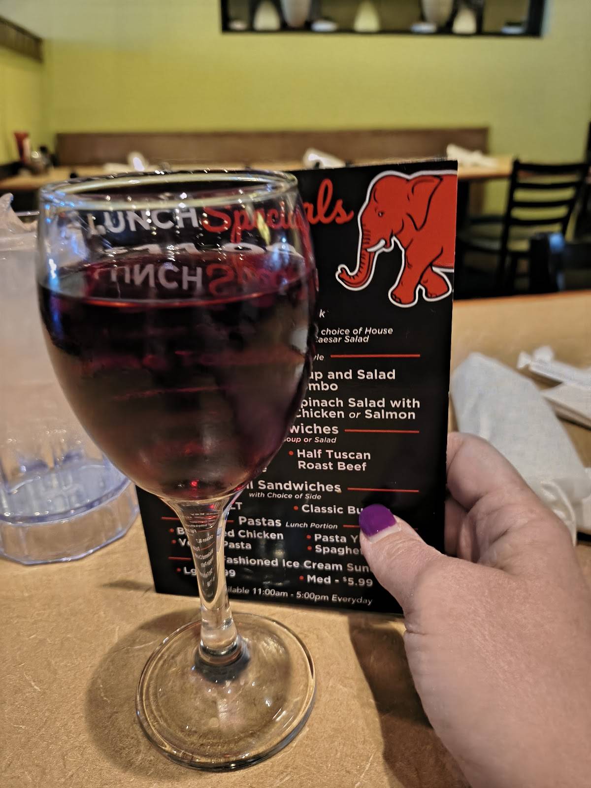 Red Elephant Pizza & Grill меню