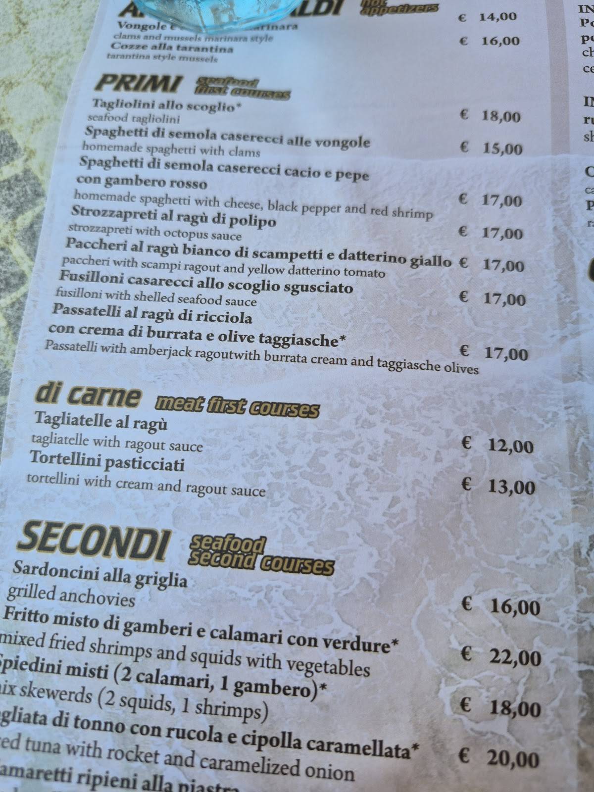 Maina Beach Restaurant меню