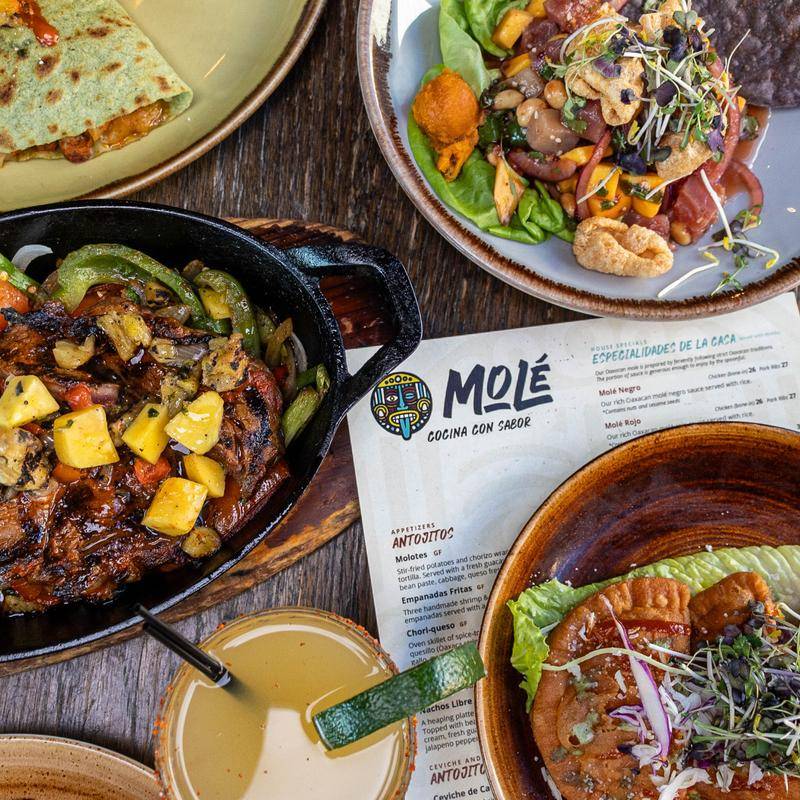 Molé Restaurant меню