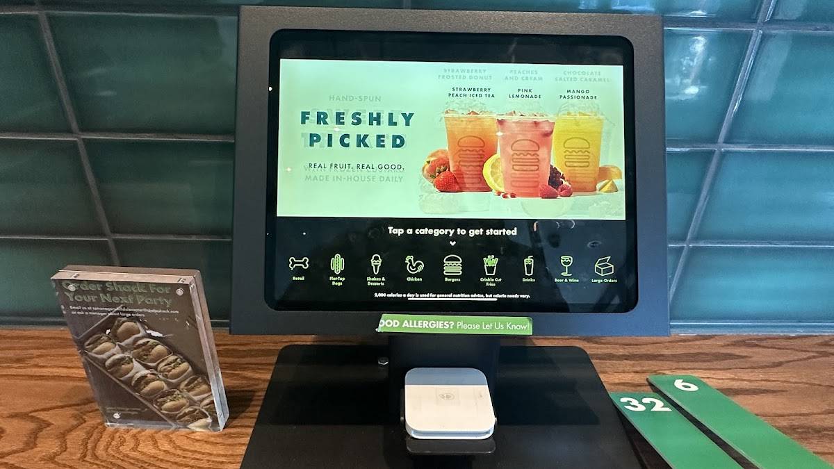 Shake Shack Hilldale Center меню