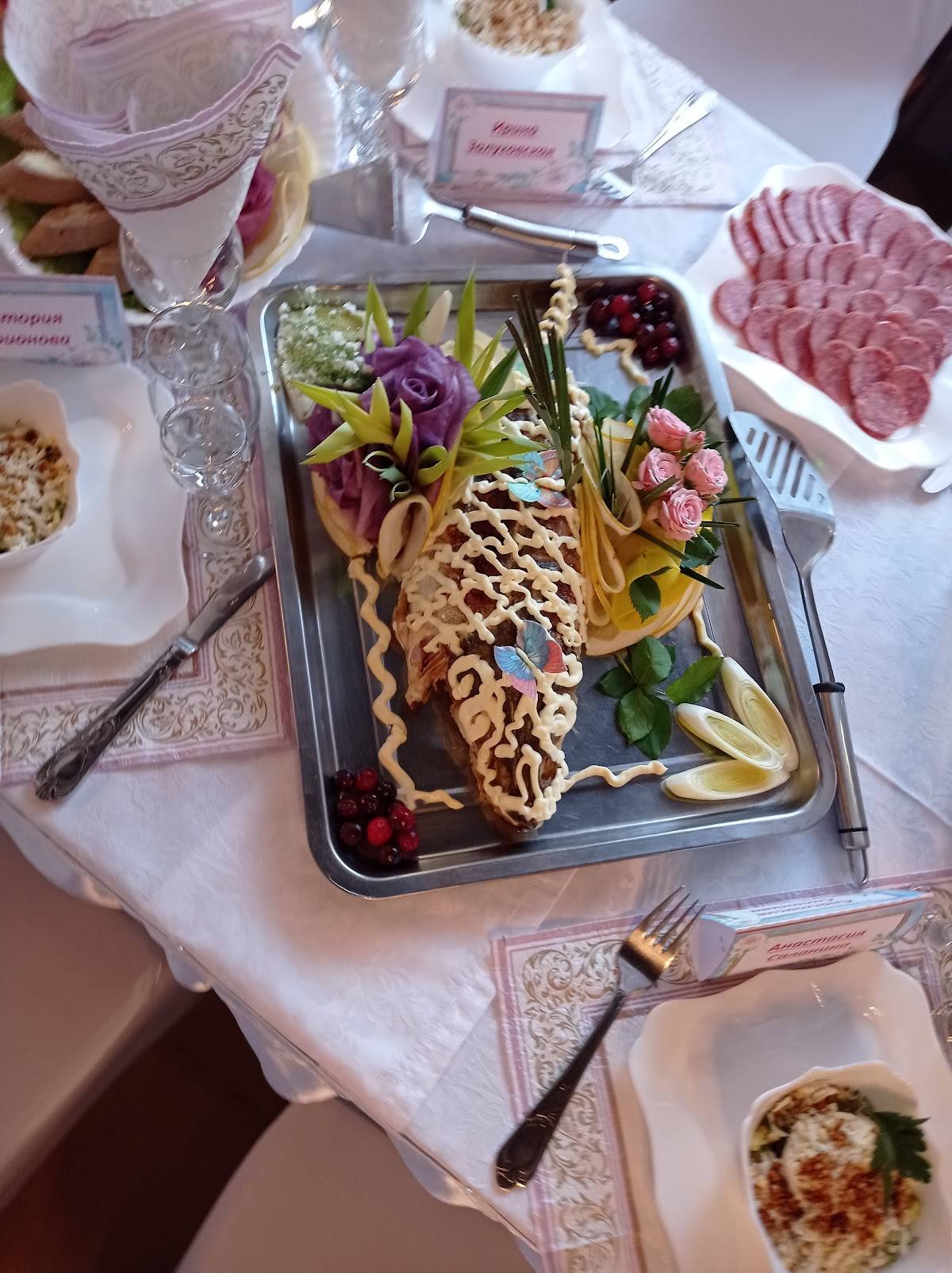 У Фонтана меню