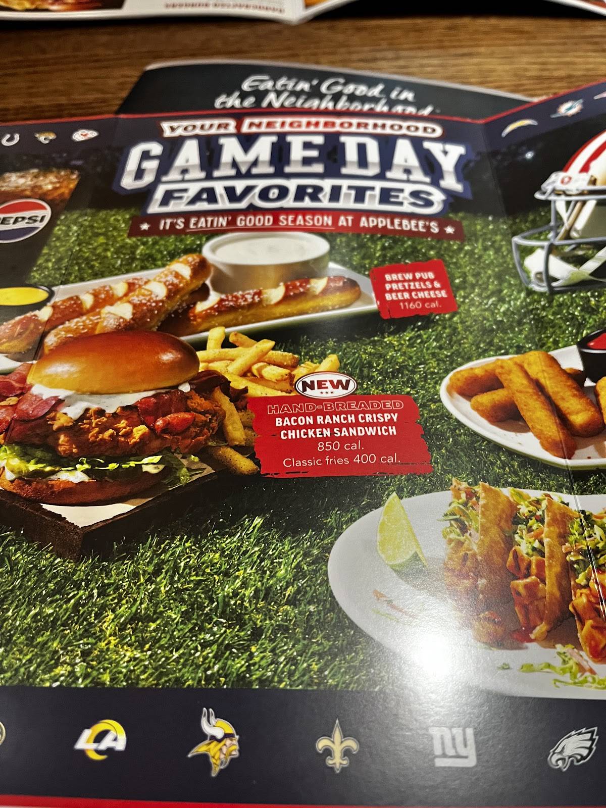 Applebee's Grill + Bar меню