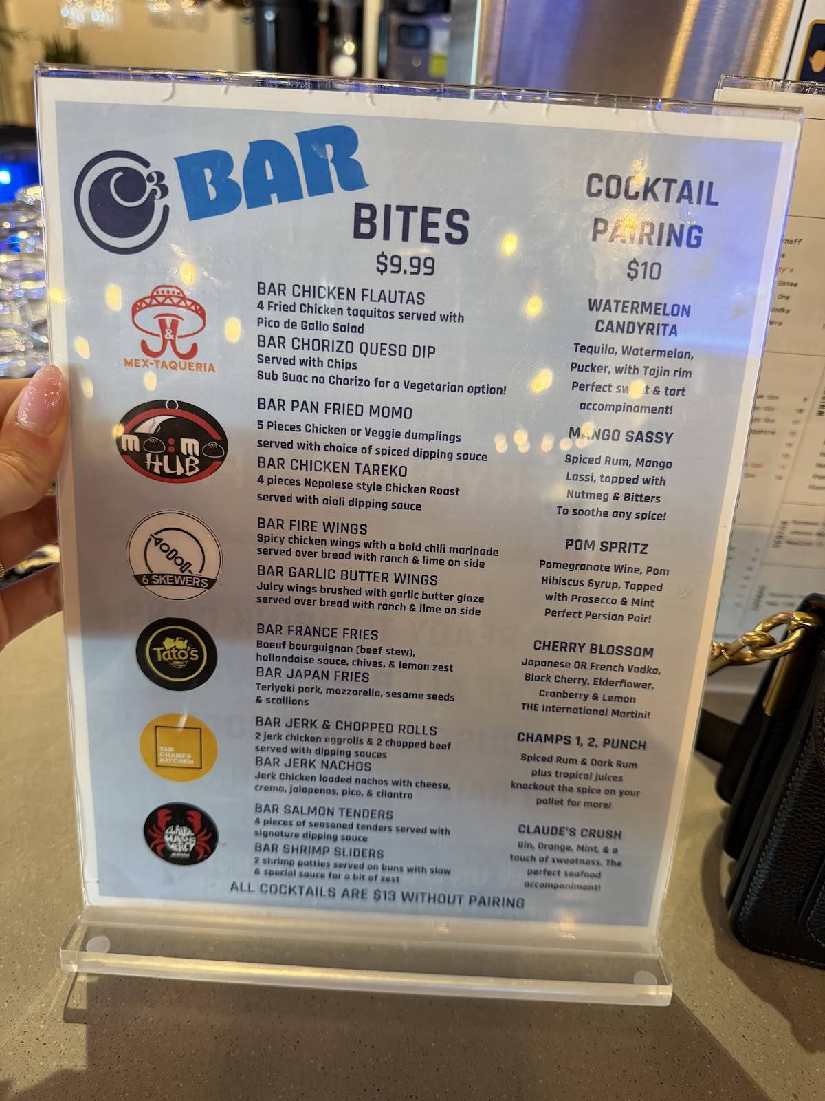 Commas Food Hall меню