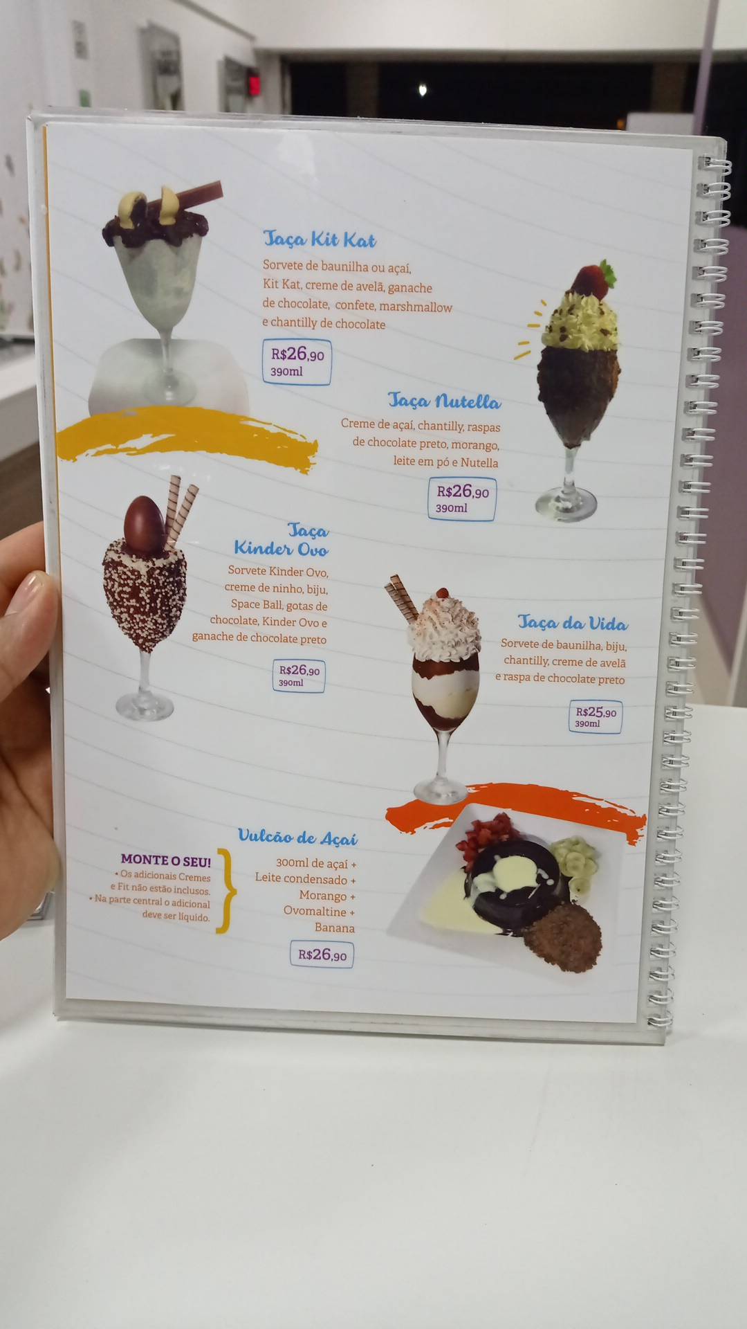 Açaí Retrô меню