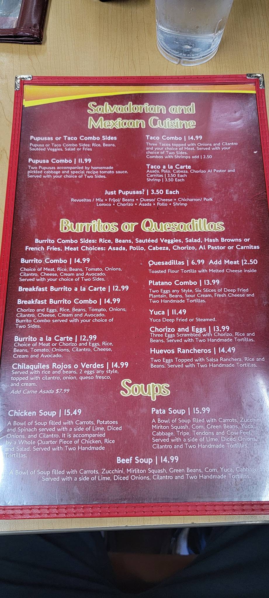 D’licious Caffe меню