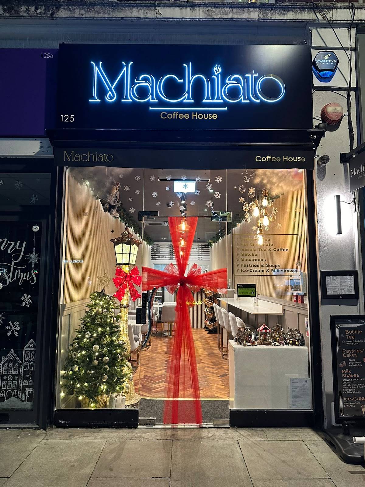 Machiato Coffee & Desserts меню