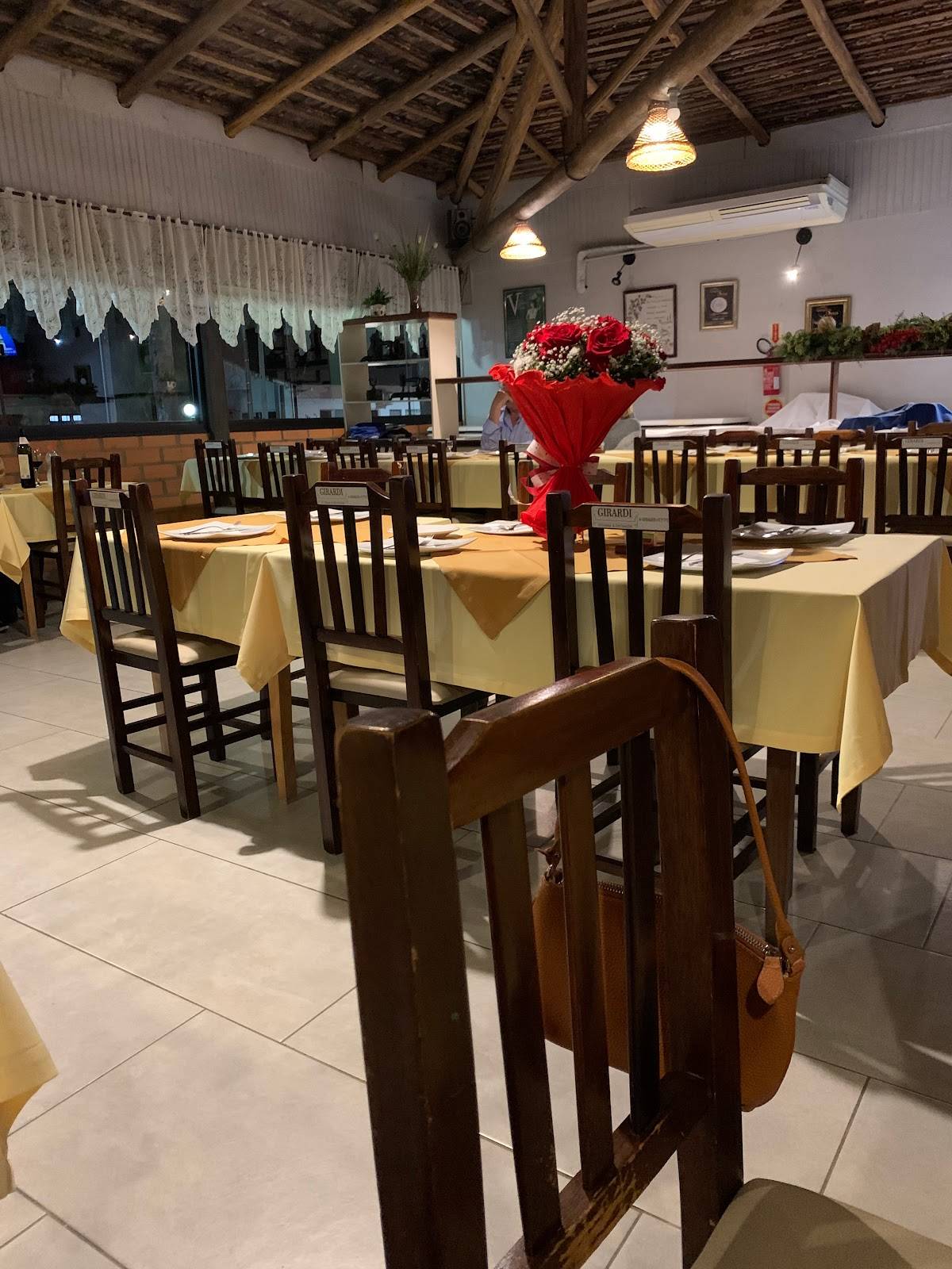 Restaurante e Choperia Camineto меню