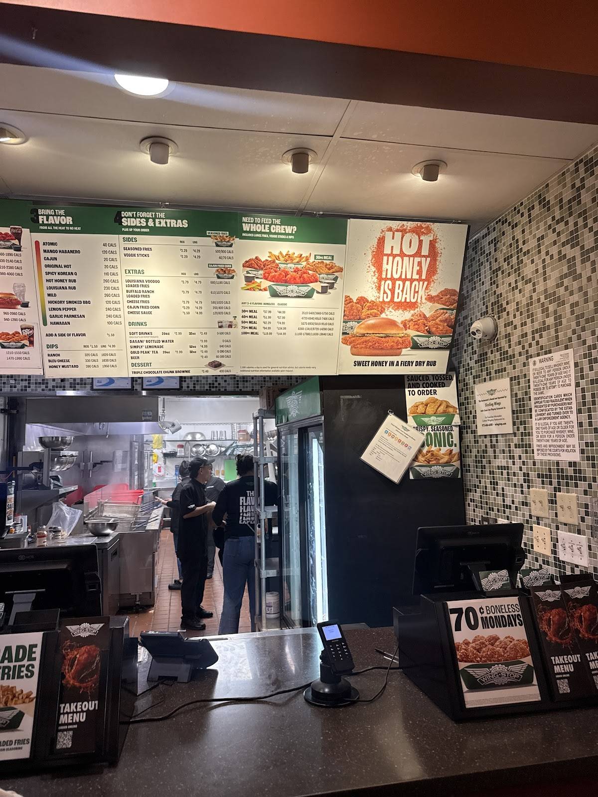 Wingstop меню