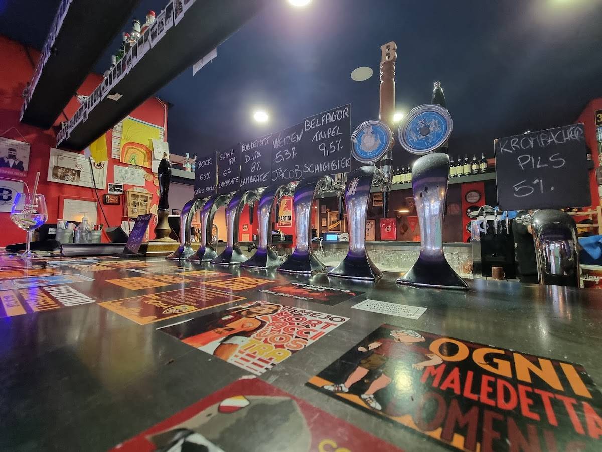 BQuadro Pub - Beer & Food меню