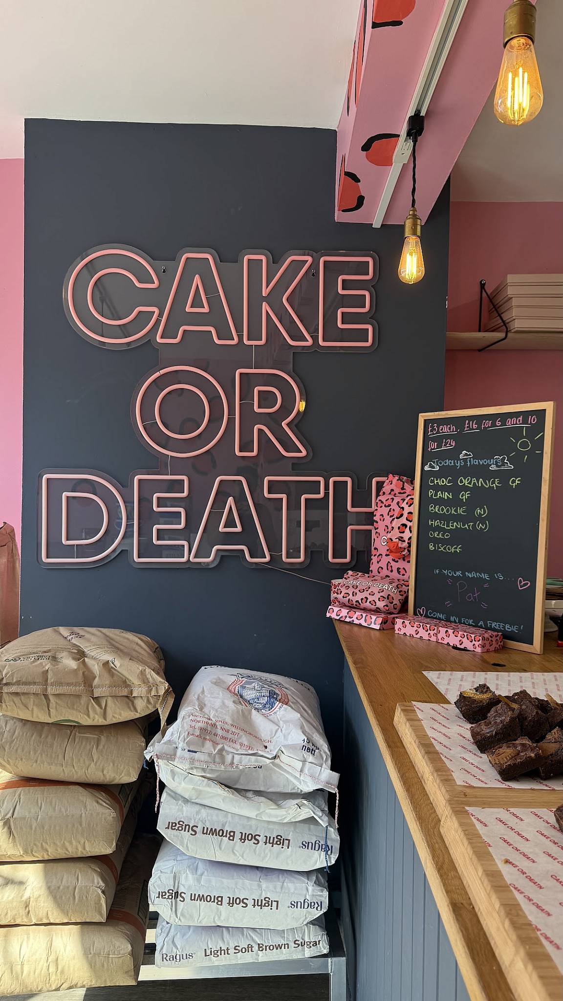 Cake or Death меню