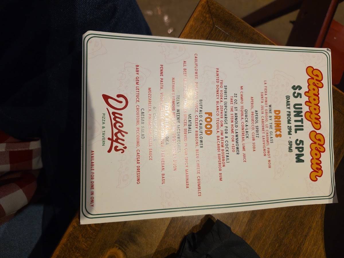 Duckys Pizza & Tavern меню