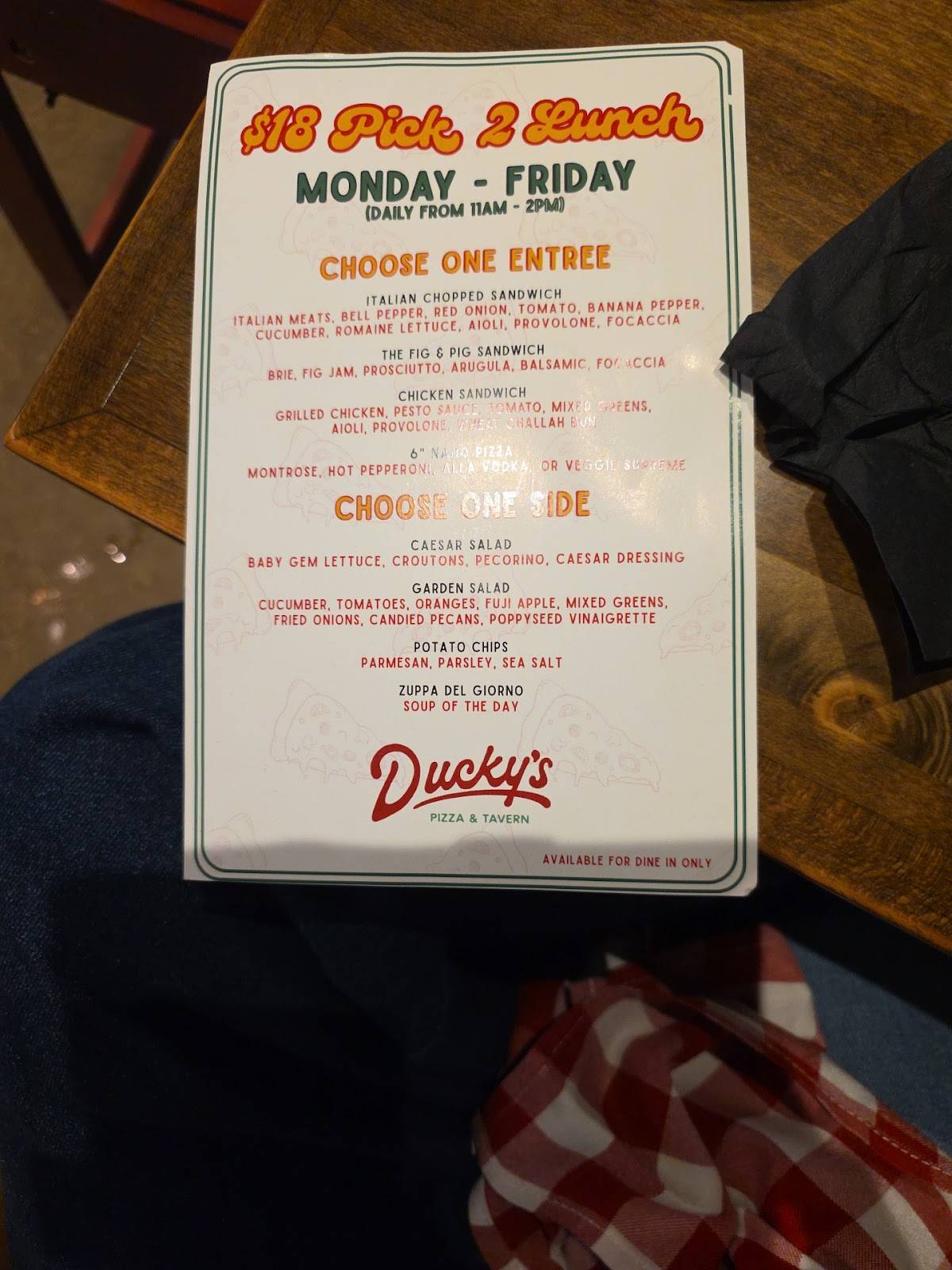 Duckys Pizza & Tavern меню