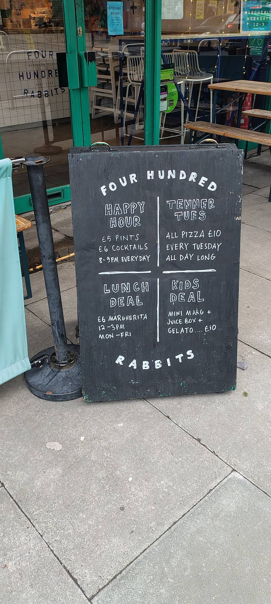 Four Hundred Rabbits меню