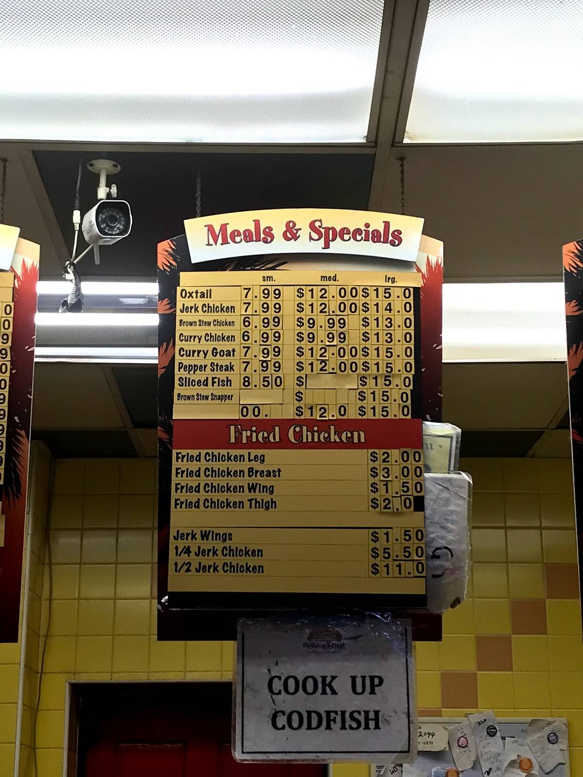 Golden Krust Caribbean Restaurant меню