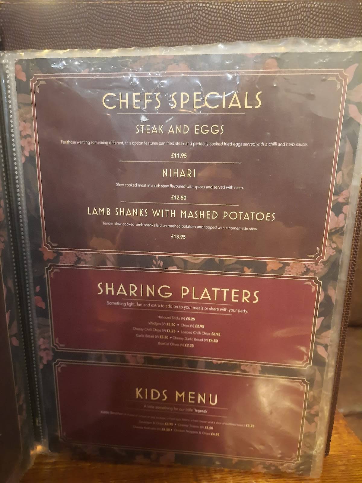 Legends Cafe меню