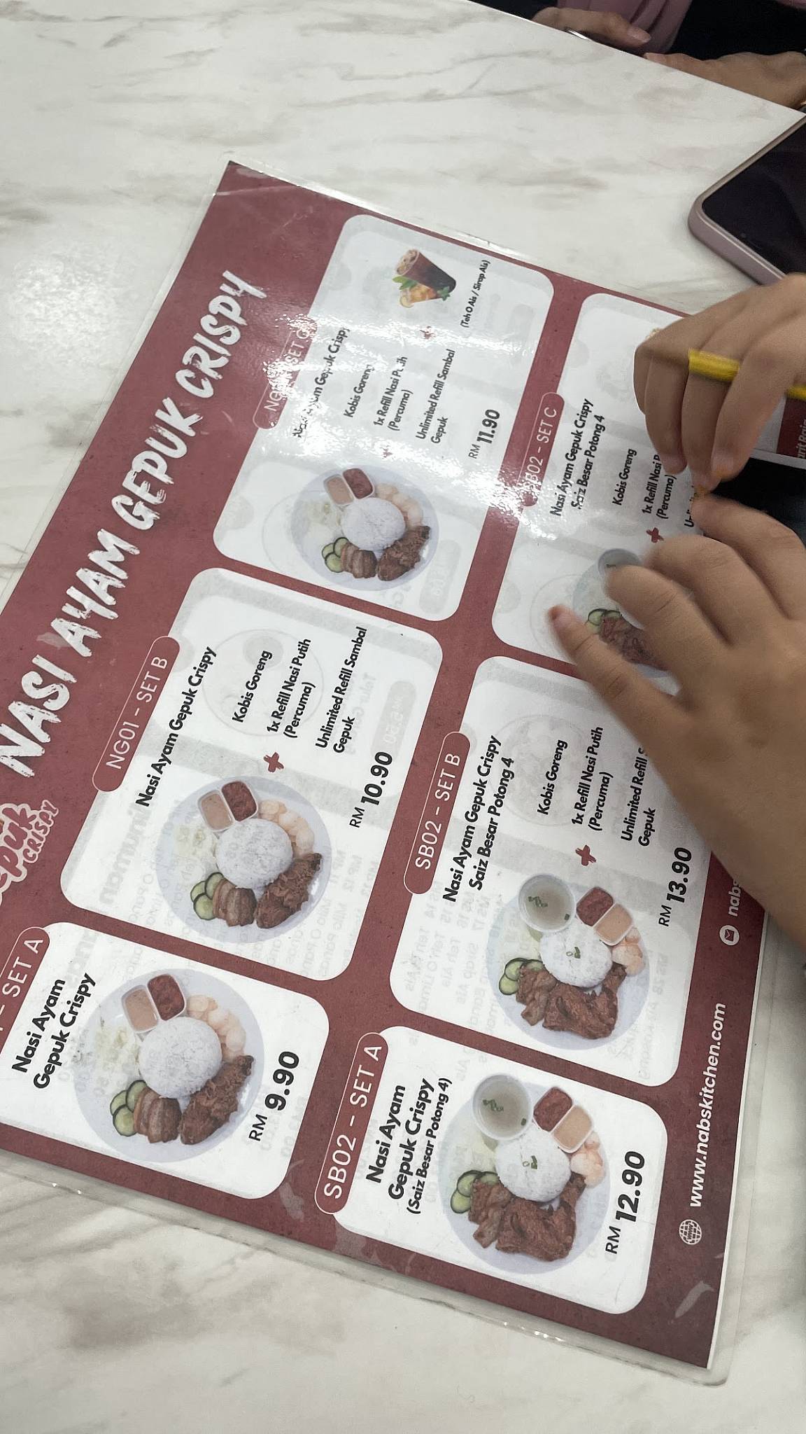 Nab's Kitchen Parit Raja меню