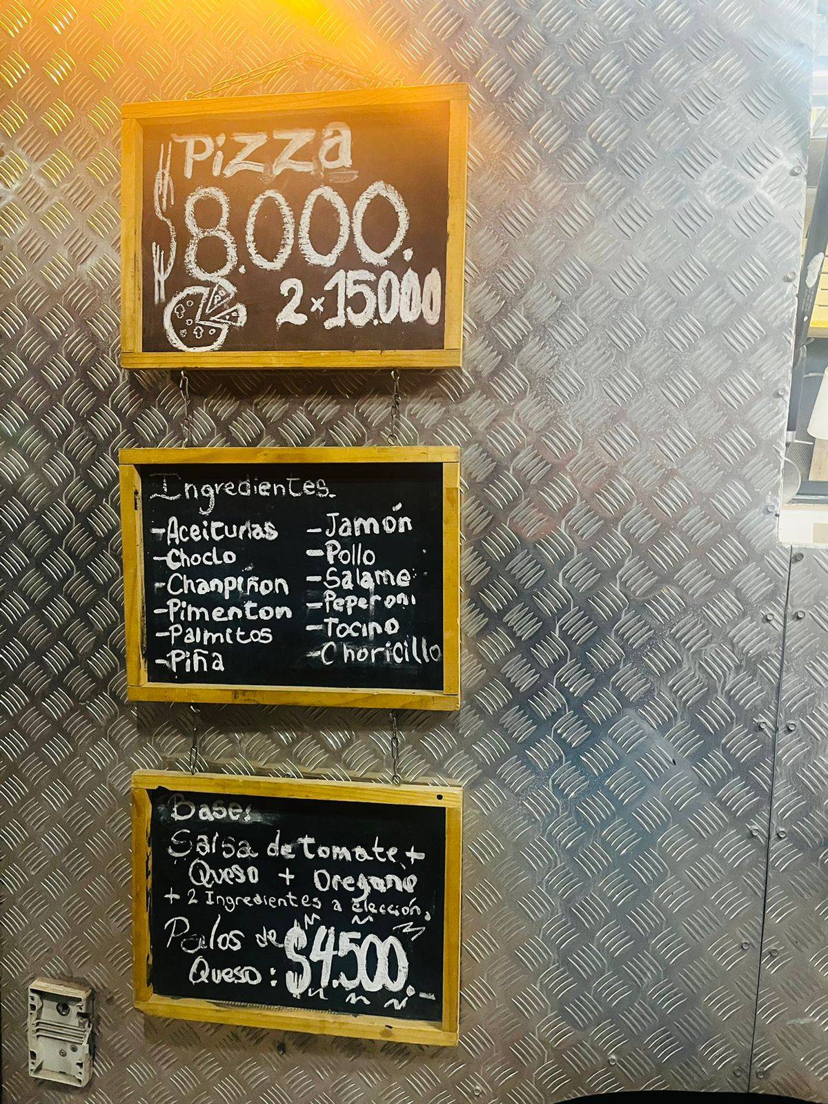 PAPAPI PIZZAS меню
