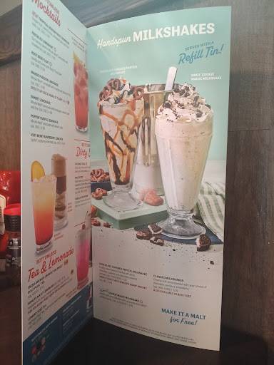Red Robin Gourmet Burgers and Brews меню