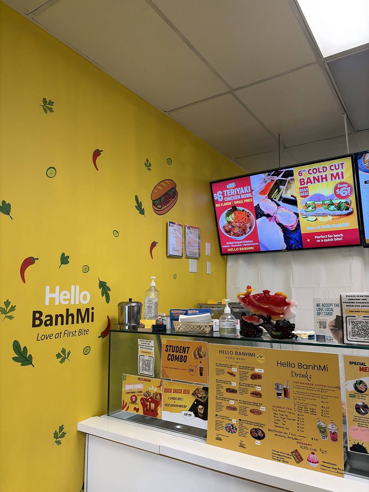 Hello BanhMi меню