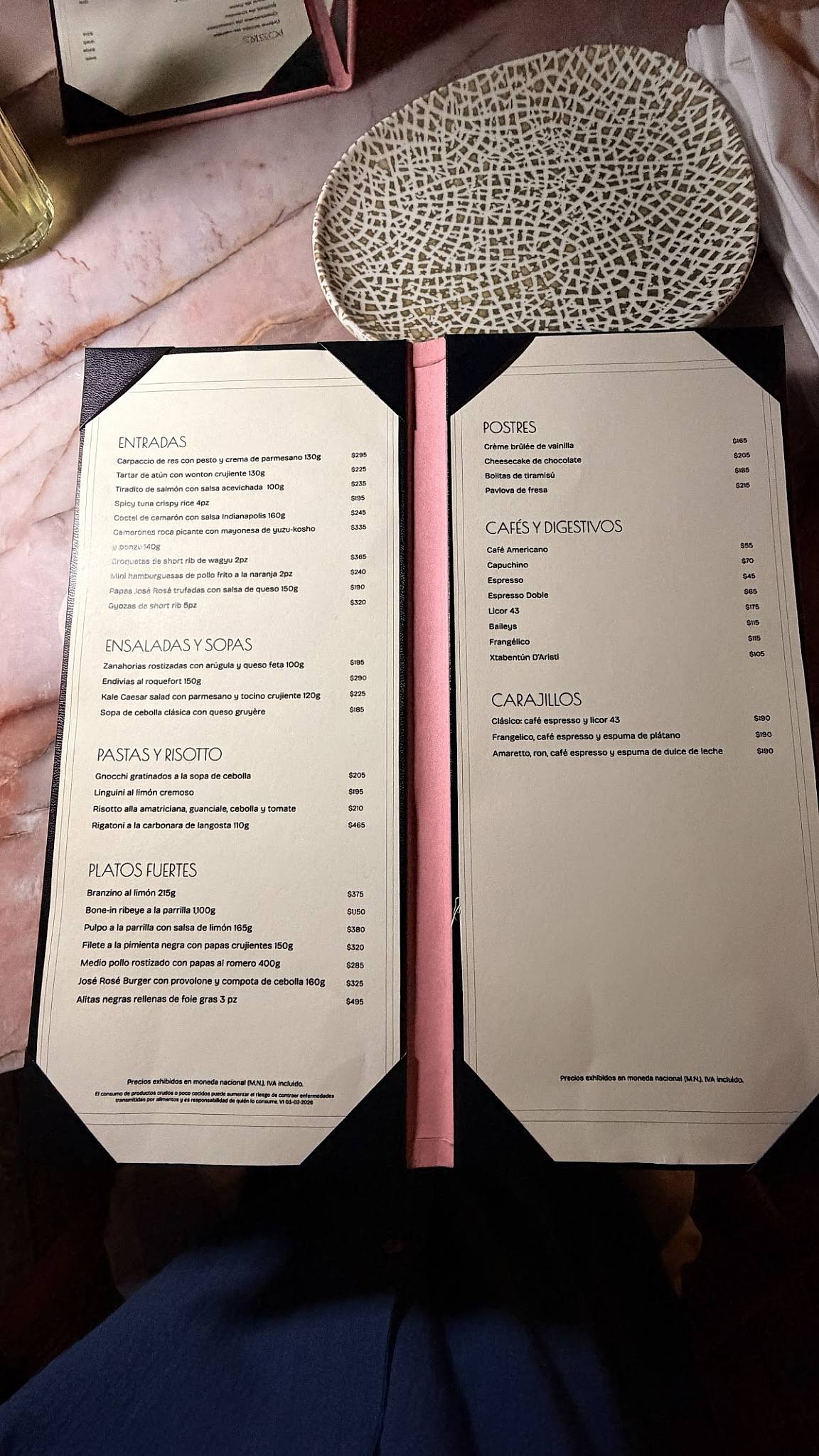 José Rosé Bistro & Grill меню