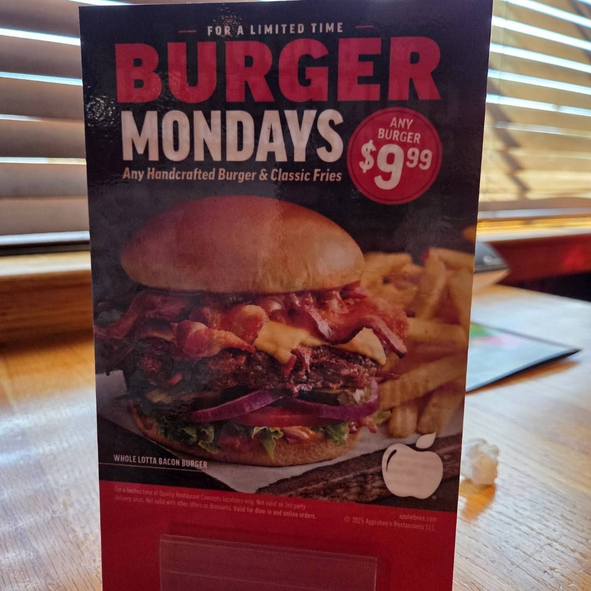 Applebee's Grill + Bar меню