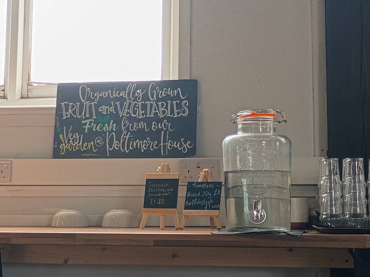 Branches Cafe and Farmshop меню