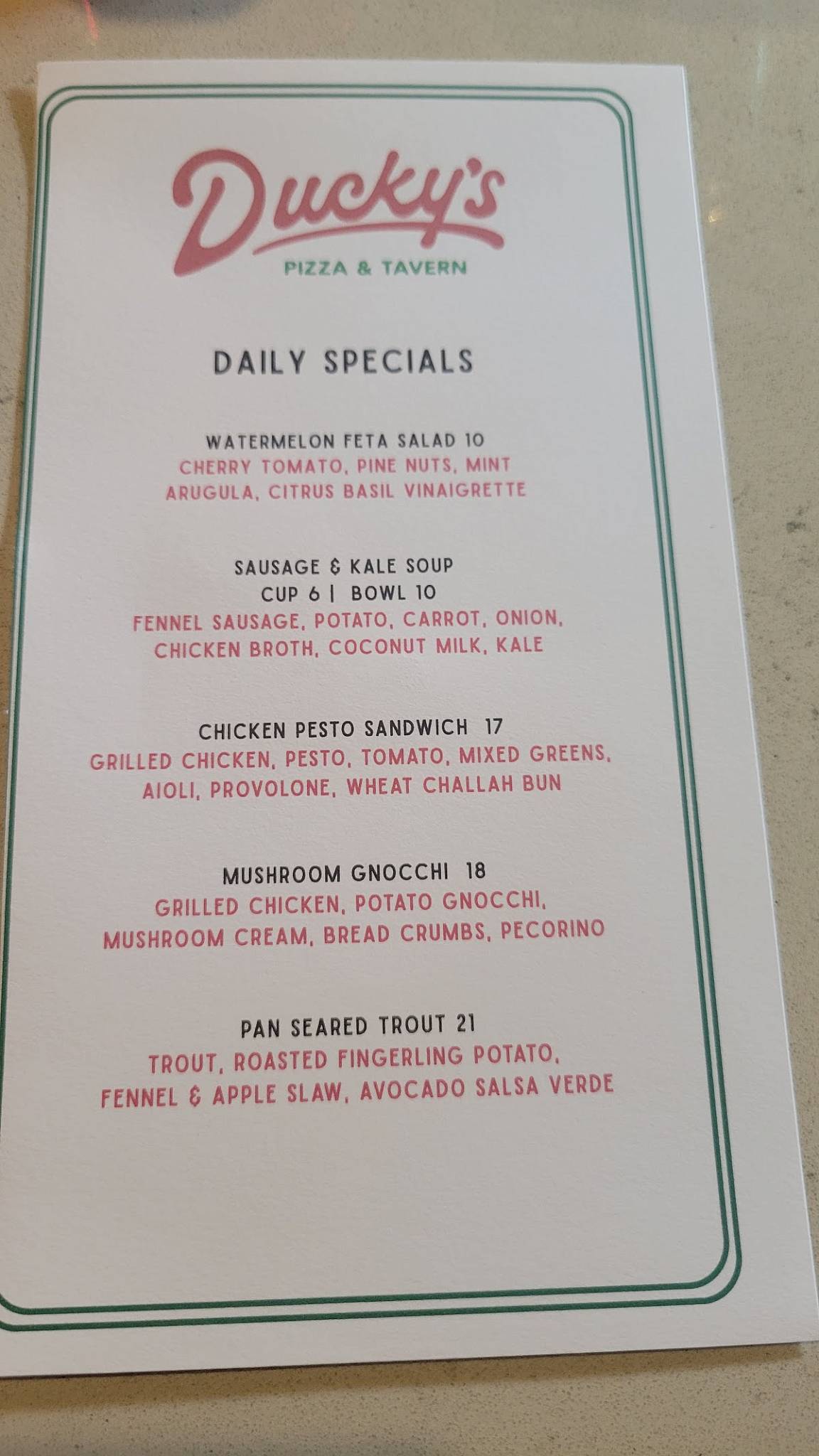 Duckys Pizza & Tavern меню