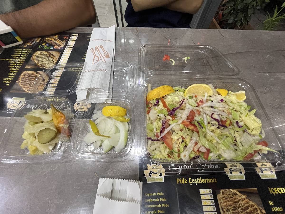 Eylül Pide ve lahmacun Salonu меню