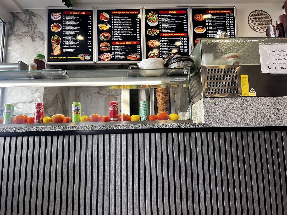 MEMO'S Döner Pizza Haus меню
