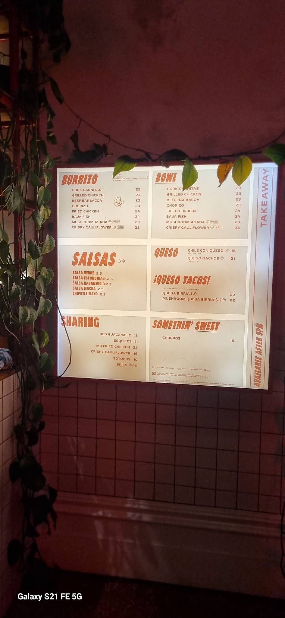 Mission District меню