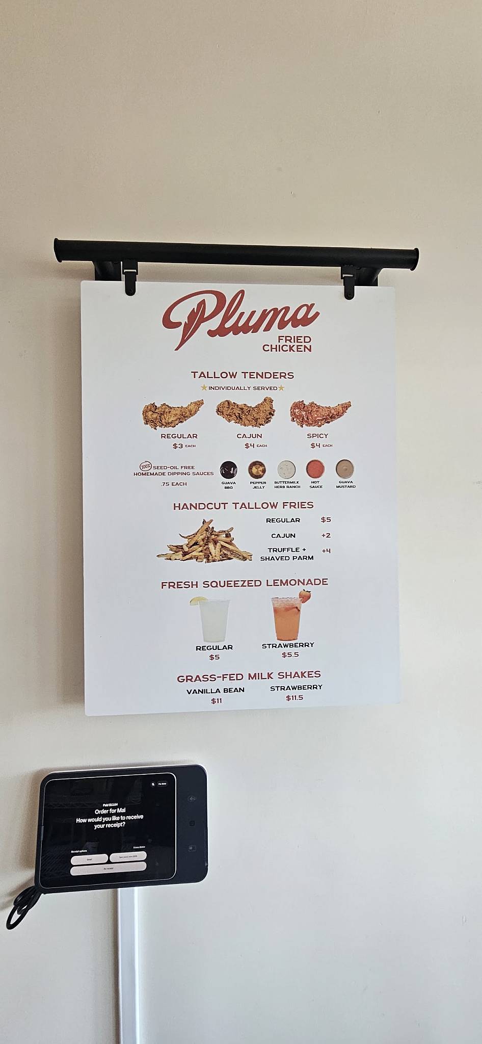 Pluma меню