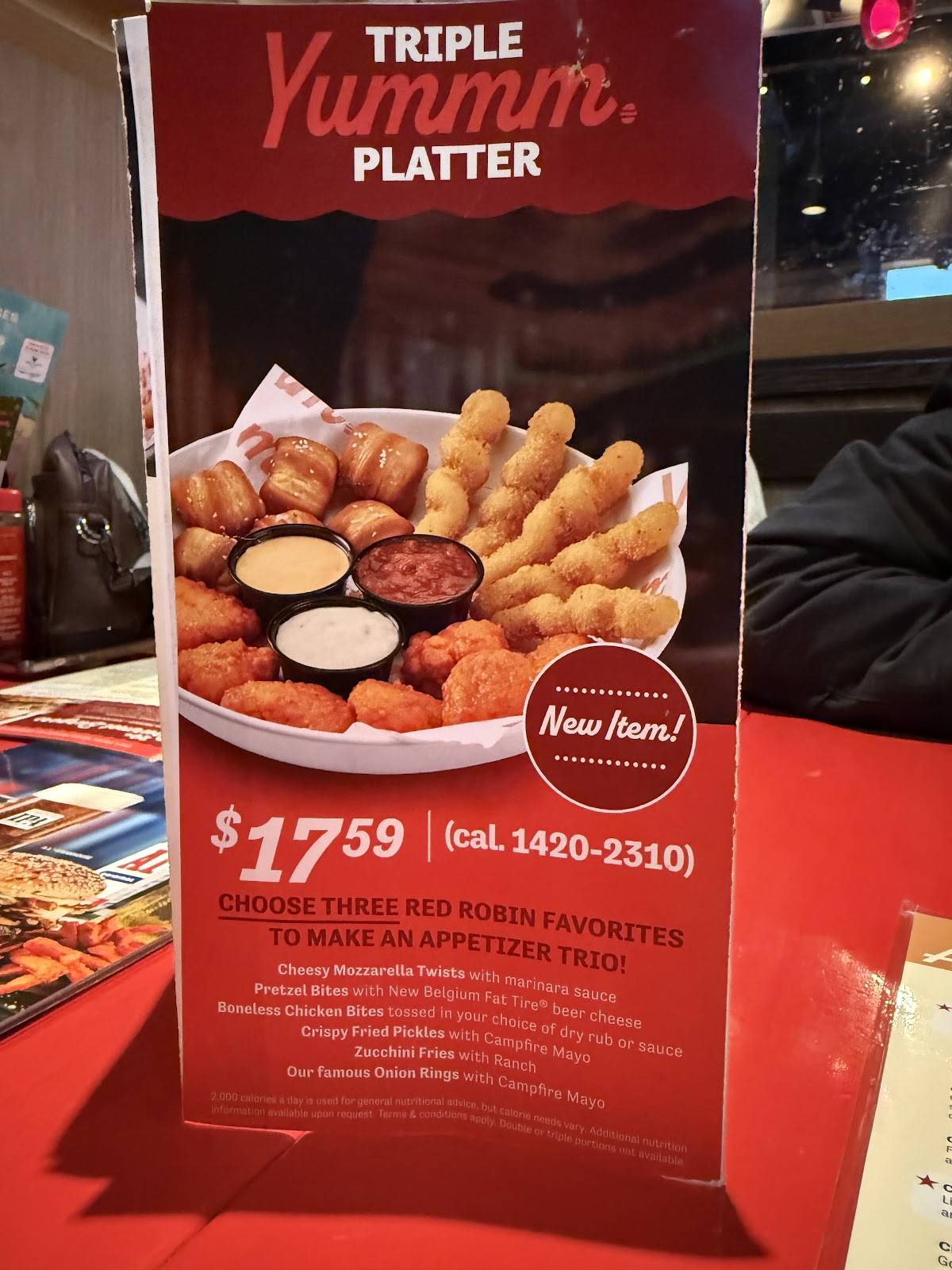Red Robin Gourmet Burgers and Brews меню