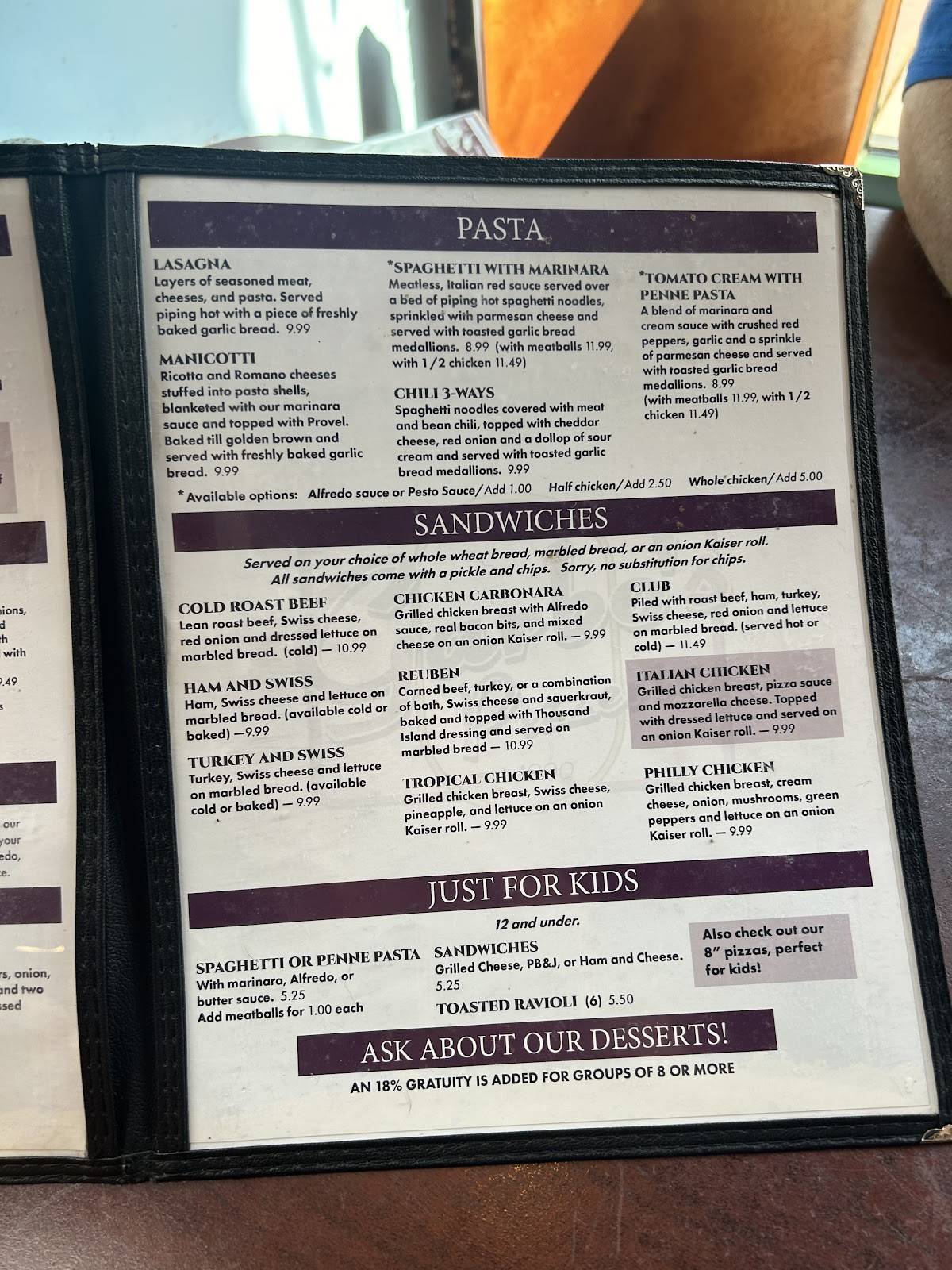 Garbo's Pizzeria меню