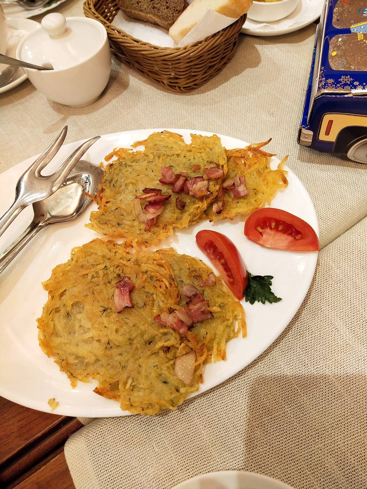 Театральное меню