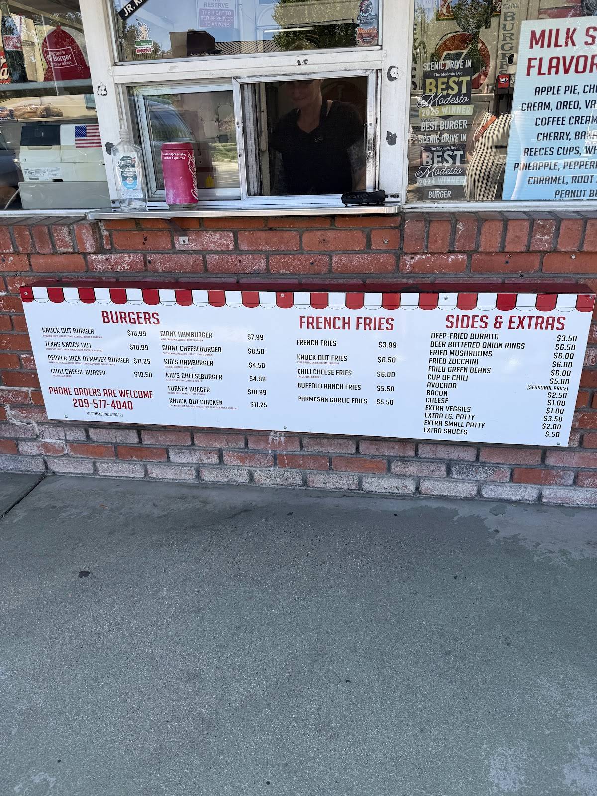 Scenic Drive In меню