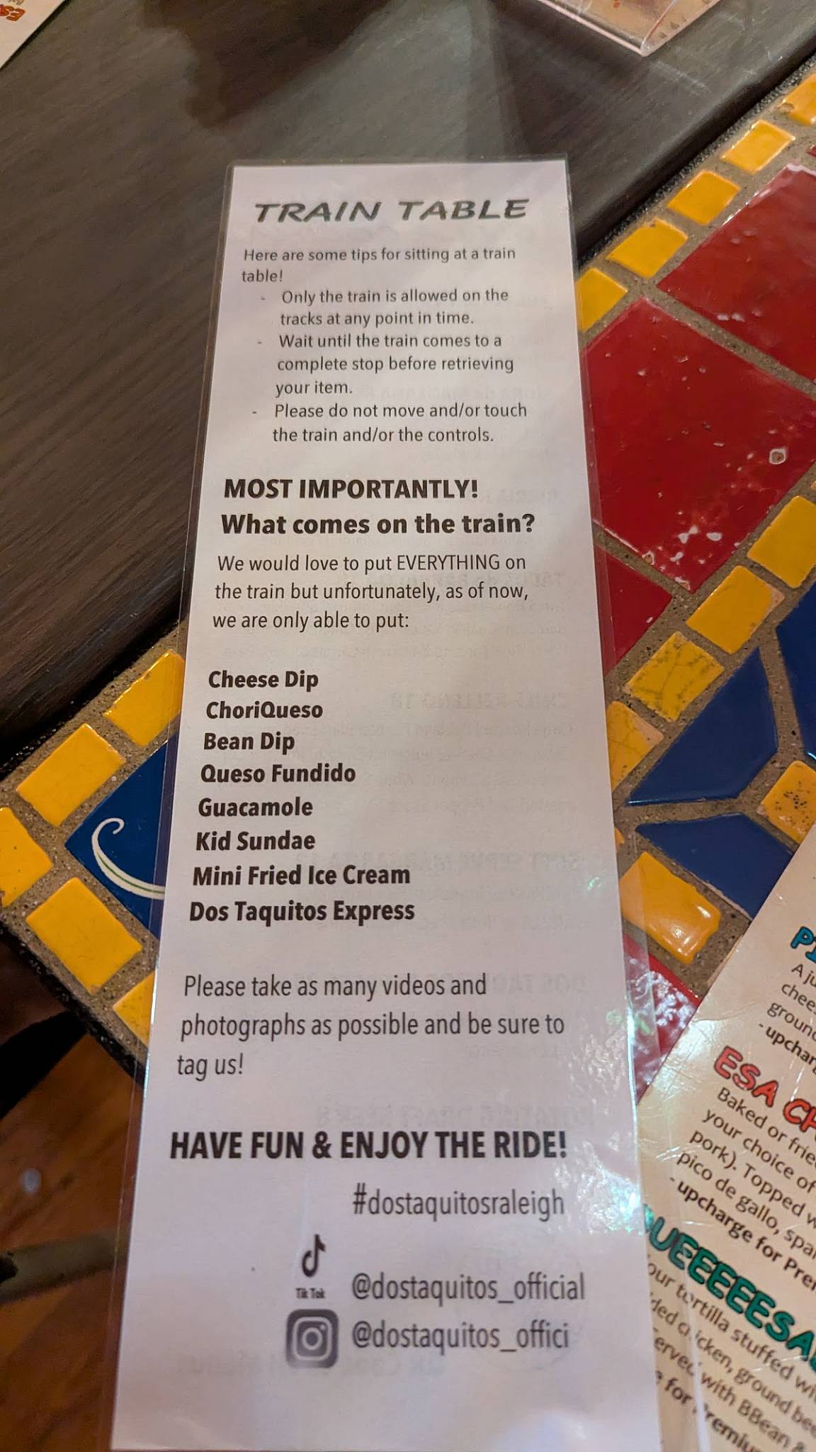 Dos Taquitos меню