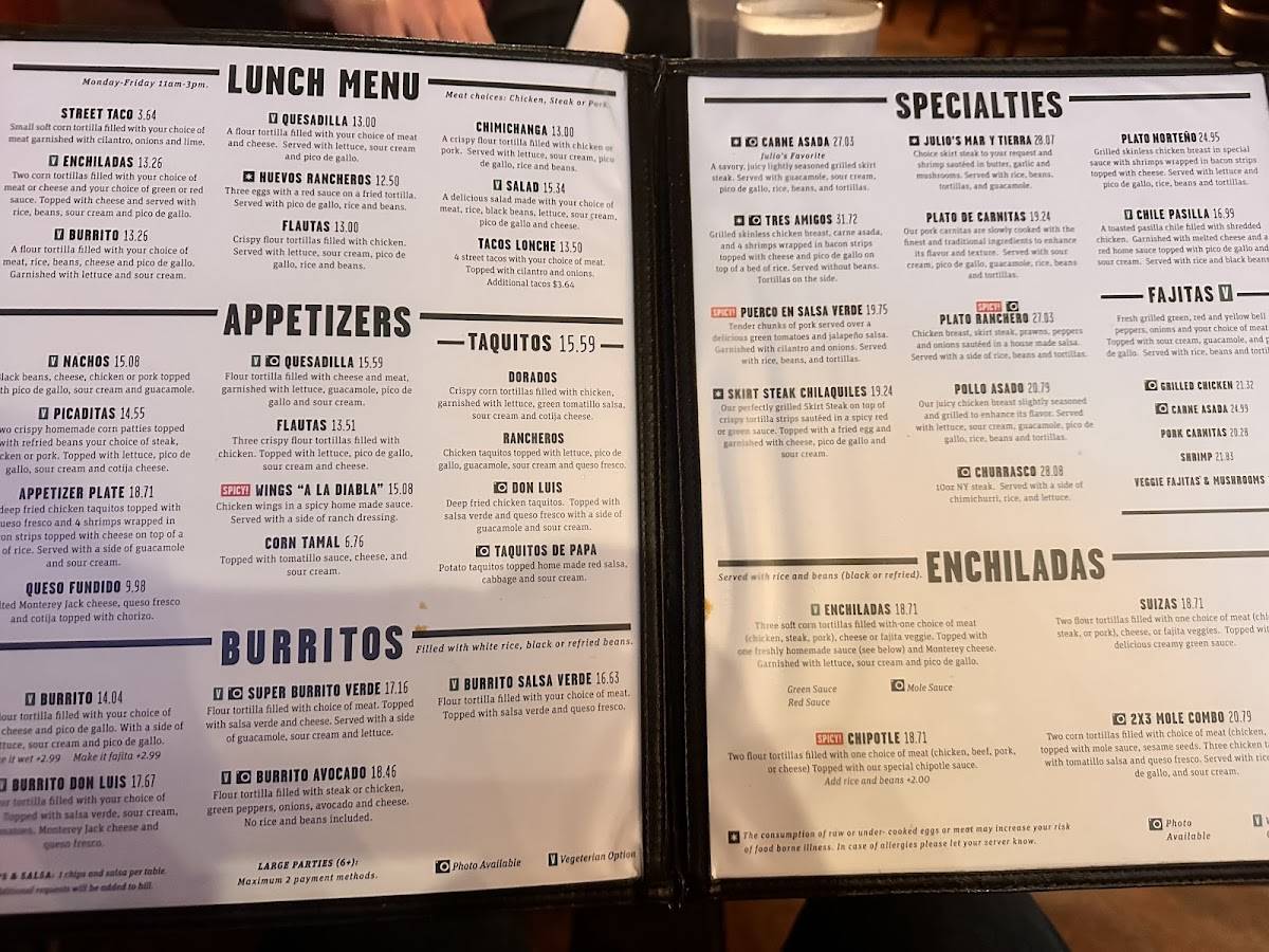 Julio's Restaurant меню
