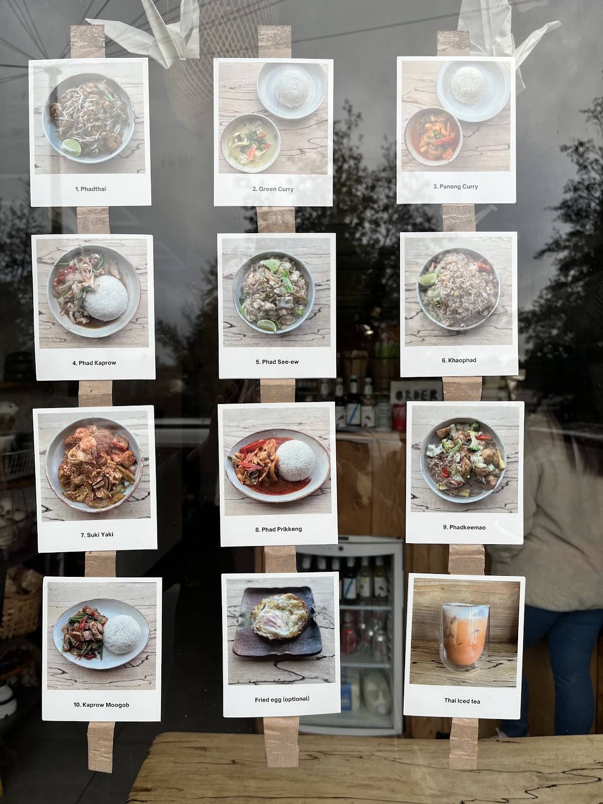 Kin Khao Cafe меню
