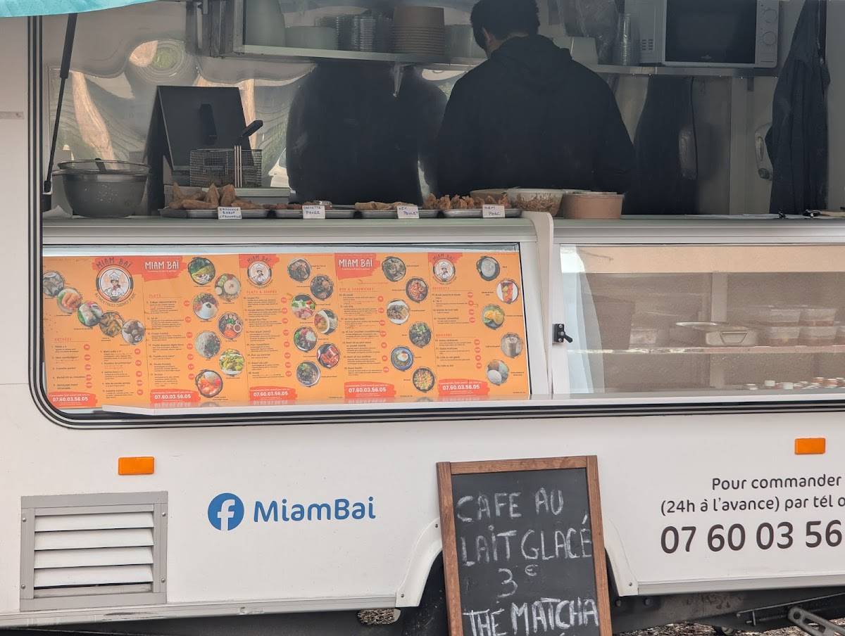 MIAM BAÏ меню